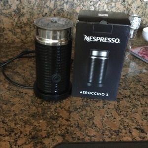 NESPRESSO AEROCCINO 3 MILK FROTHER